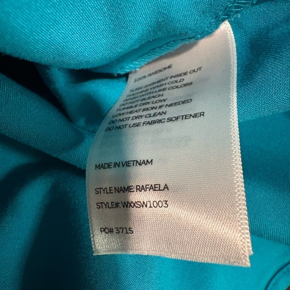 Figs Women's Tops - 5 total - Picture 7 of 7